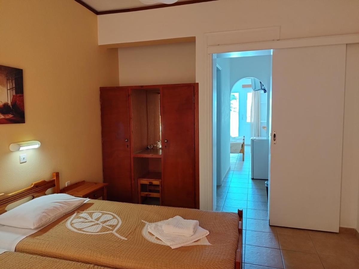 איוס חורה Poseidon Hotel מראה חיצוני תמונה